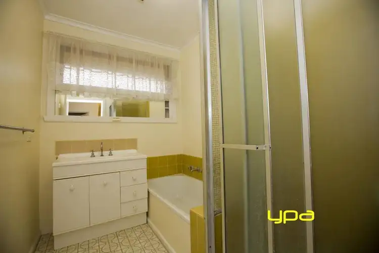 Fourth view of Homely house listing, 2 Kemp Avenue, Thomastown VIC 3074