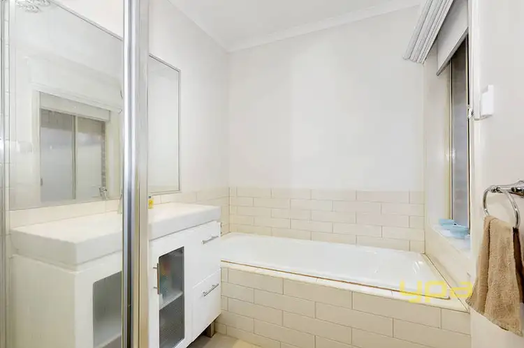 Seventh view of Homely house listing, 2/40 Jade Way, Hillside VIC 3037