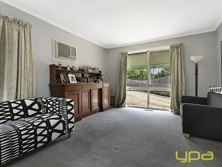 Second view of Homely house listing, 8 OMalley Court, Sunbury VIC 3429
