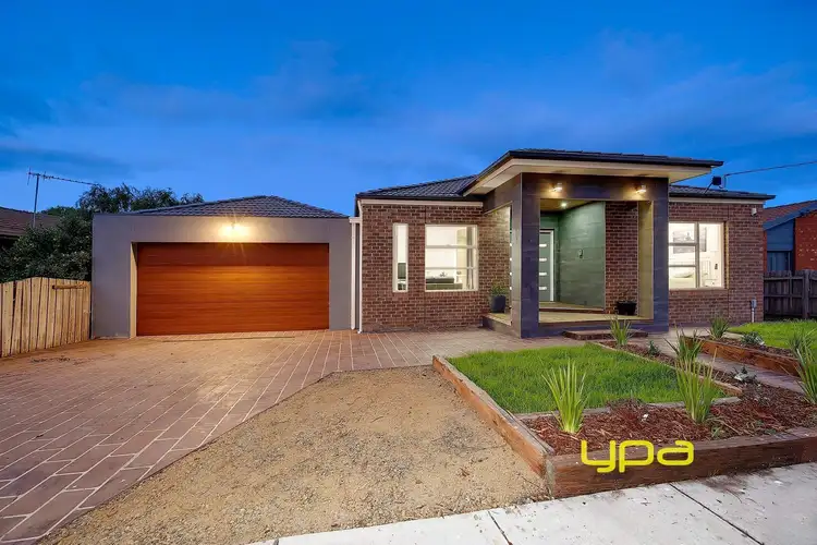 17 Chinnock Court, Craigieburn VIC 3064