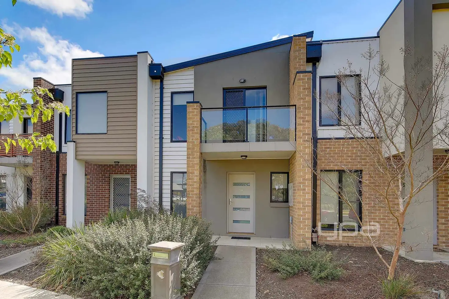 Main view of Homely townhouse listing, 19 Pasture Crescent, Mernda VIC 3754