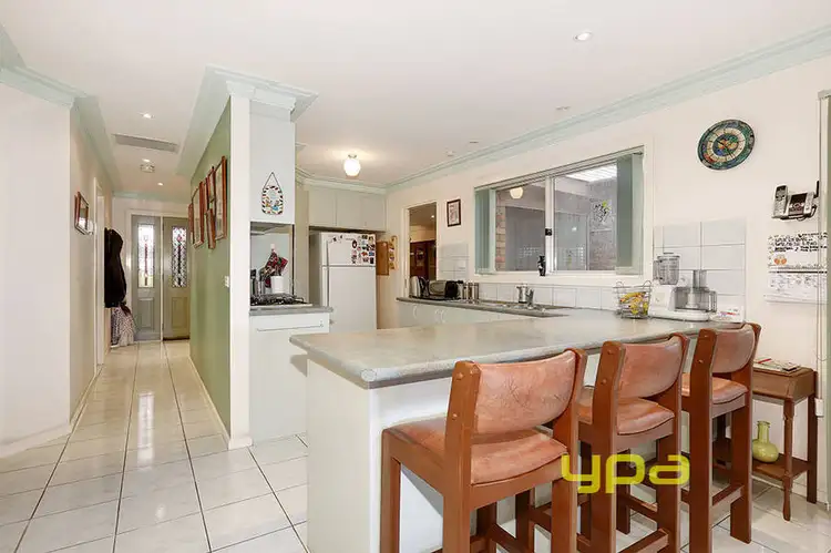 Fifth view of Homely house listing, 9 Streeton Court, Taylors Lakes VIC 3038