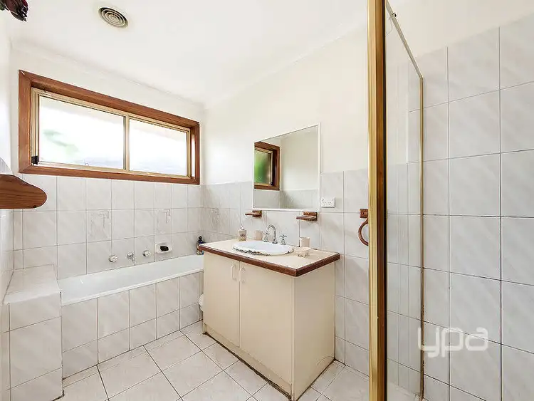 Sixth view of Homely unit listing, 2/54 Bicentennial Crescent, Meadow Heights VIC 3048