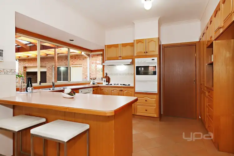 Fifth view of Homely house listing, 7 Lentini Place, Taylors Lakes VIC 3038