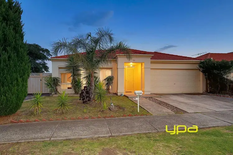 21 Wrigley Crescent, Roxburgh Park VIC 3064