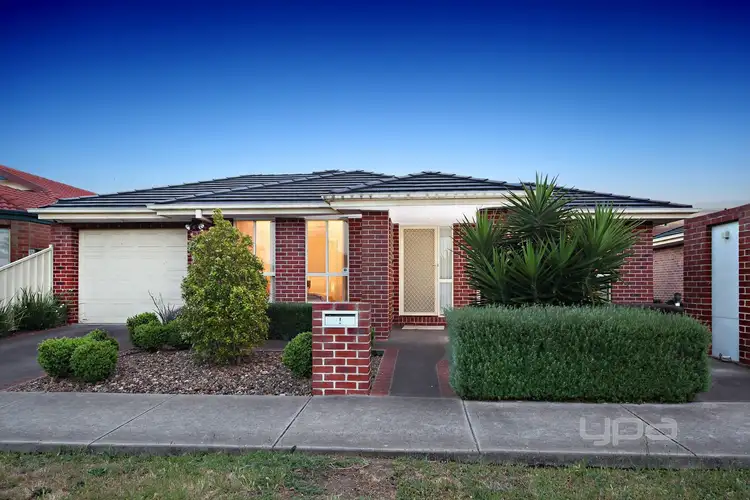1/111 - 113 Pecks Road, Sydenham VIC 3037
