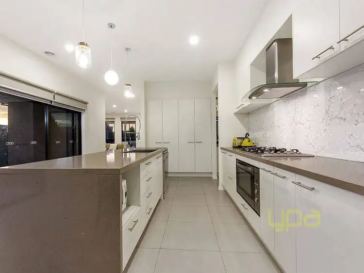 Fifth view of Homely house listing, 2 Bowmont Drive, Derrimut VIC 3030