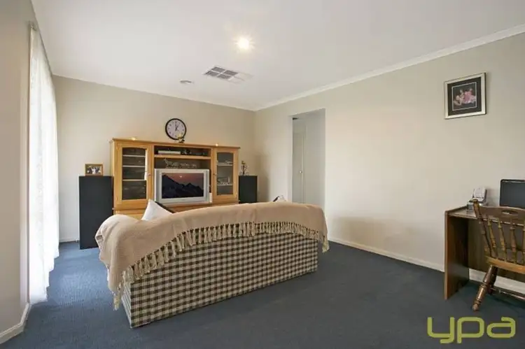 Fourth view of Homely house listing, 6 Agar Place, Sunbury VIC 3429