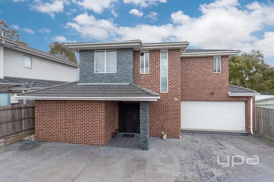 Main view of Homely townhouse listing, 2/7 Benalla Street, Dallas VIC 3047