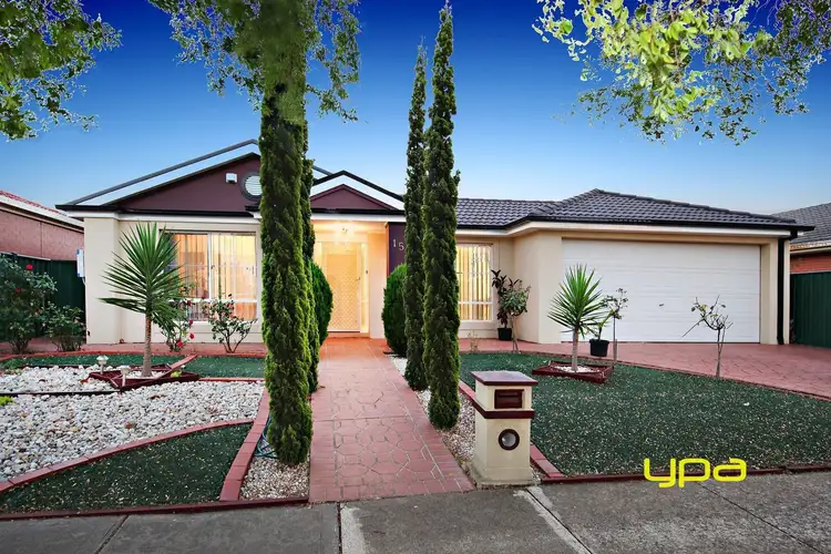 15 Cuthbert Place, Burnside VIC 3023