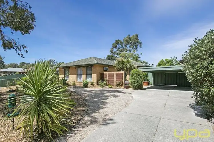 4 Isaacs Close, Sunbury VIC 3429