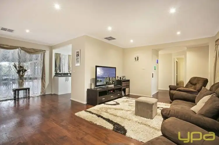 Second view of Homely house listing, 8 Carnoustie Drive, Sunbury VIC 3429