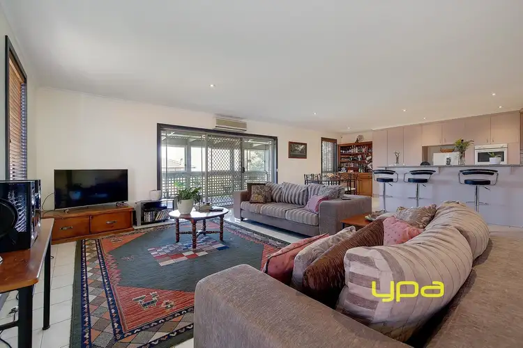 Fifth view of Homely house listing, 11 Redwood Close, Meadow Heights VIC 3048