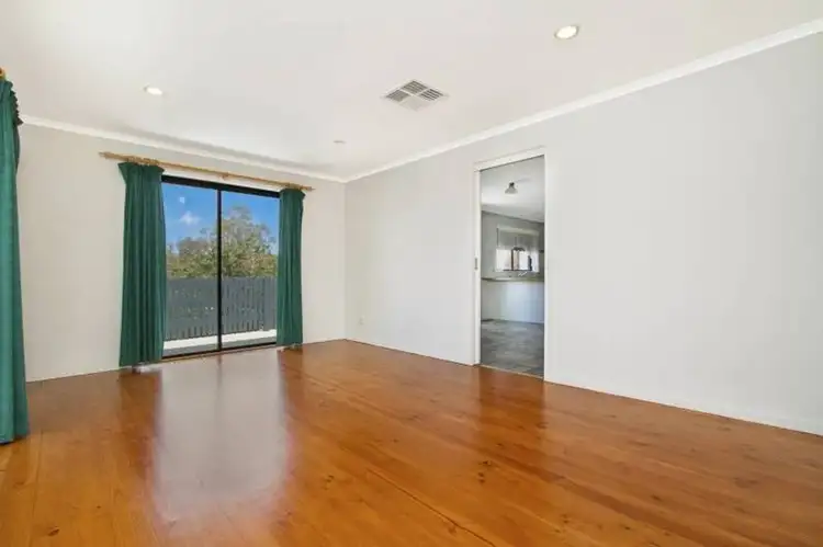 Third view of Homely house listing, 6 McGeorge Court, Sunbury VIC 3429
