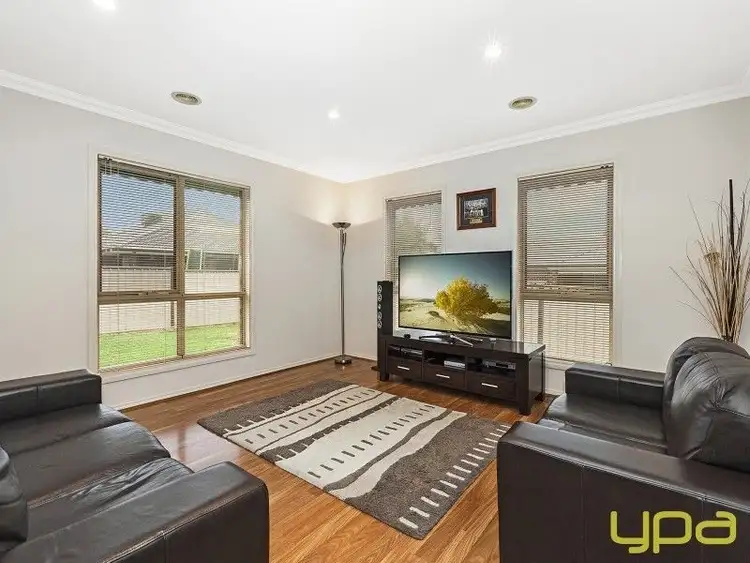Fifth view of Homely house listing, 3 Lorikeet Lane, Sunbury VIC 3429