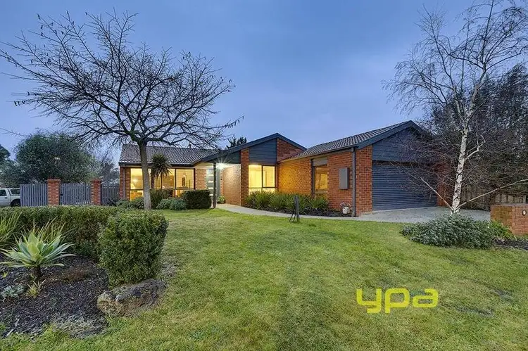 13 Dairy Close, Sydenham VIC 3037