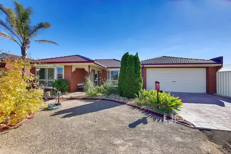 11 Cynthia Court, Hillside VIC 3037
