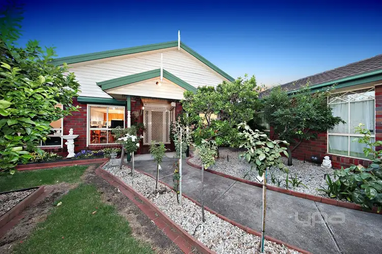 Second view of Homely house listing, 4 Strzelecki Court, Taylors Lakes VIC 3038