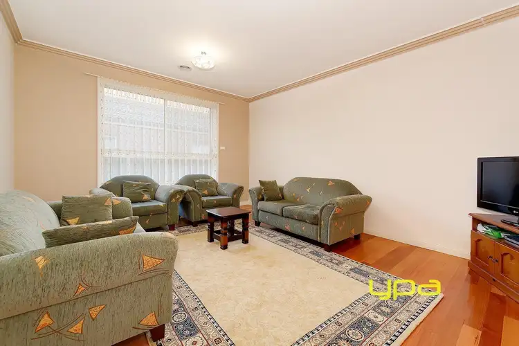Second view of Homely house listing, 5 Kennet Way, Craigieburn VIC 3064