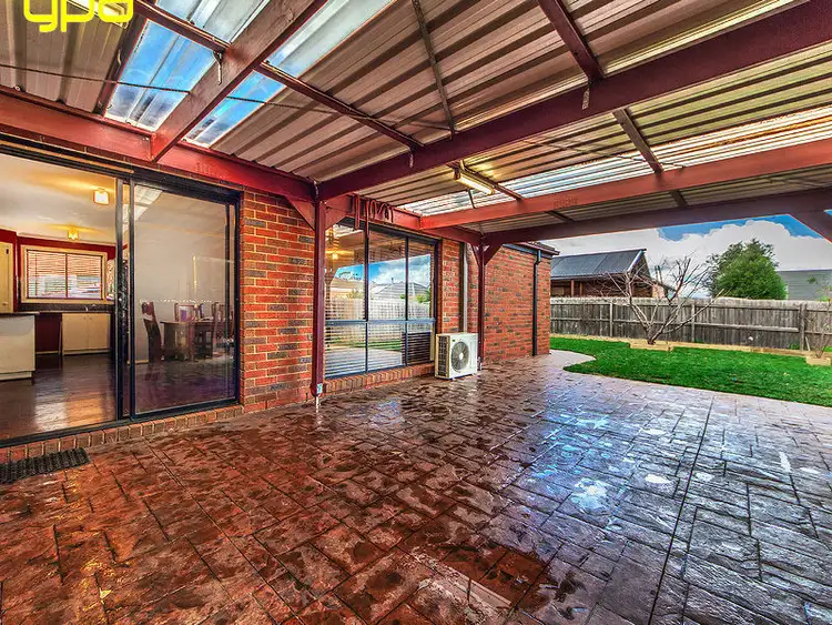 Seventh view of Homely house listing, 2 Gumleaf Court, Cairnlea VIC 3023
