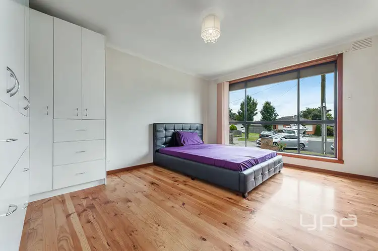 Seventh view of Homely house listing, 5 Aris Court, Craigieburn VIC 3064