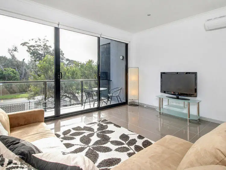 Fifth view of Homely townhouse listing, 17/1 Chatfield Avenue (Corner Point Nepean Road), Rosebud West VIC 3940