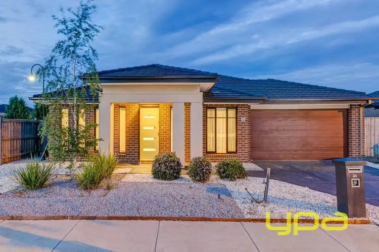34 Merrystowe Way, Melton West VIC 3337