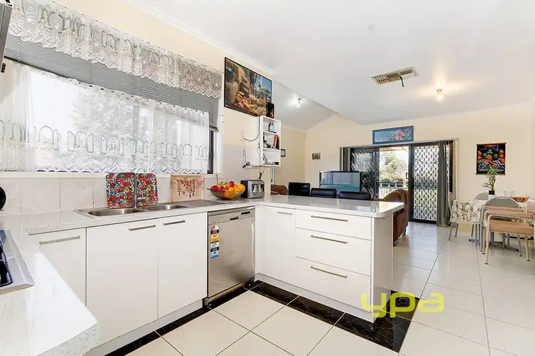 Third view of Homely house listing, 6 Clematis Court, Meadow Heights VIC 3048