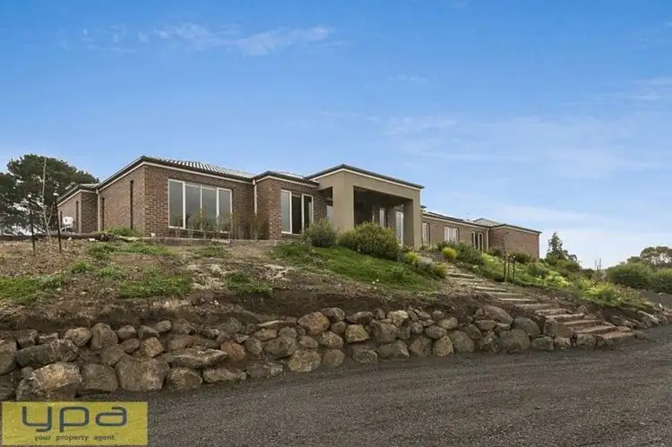 37 Emu Road, Sunbury VIC 3429