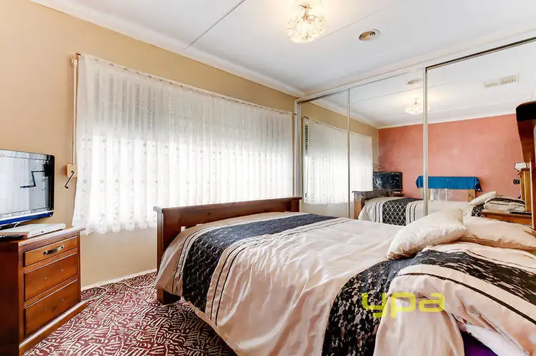 Fifth view of Homely house listing, 62 DALLAS DRIVE, Dallas VIC 3047