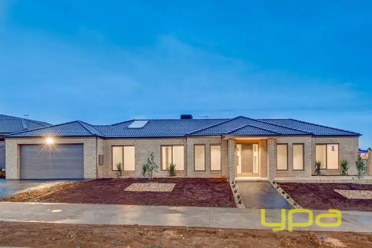 62 Arnolds Creek Boulevard, Melton West VIC 3337