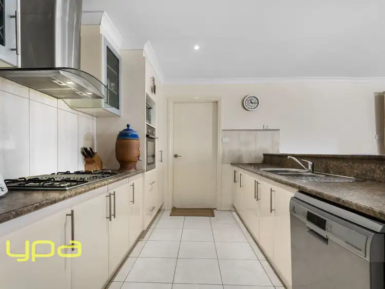 Sixth view of Homely house listing, 6 Redpath Court, Sunbury VIC 3429