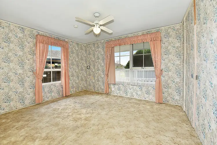 Fifth view of Homely house listing, 9 Dolphin Court, Gladstone Park VIC 3043