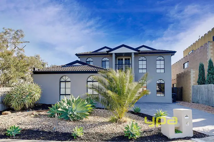 101 Donald Cameron Drive, Roxburgh Park VIC 3064