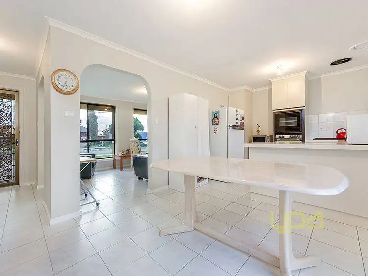 Fourth view of Homely house listing, 28 Fairfax Circuit, Albanvale VIC 3021