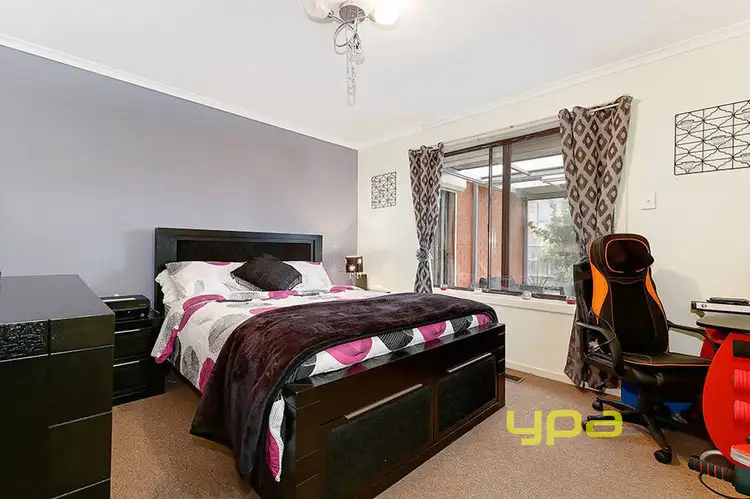 Seventh view of Homely house listing, 8 Wattle Close, Meadow Heights VIC 3048