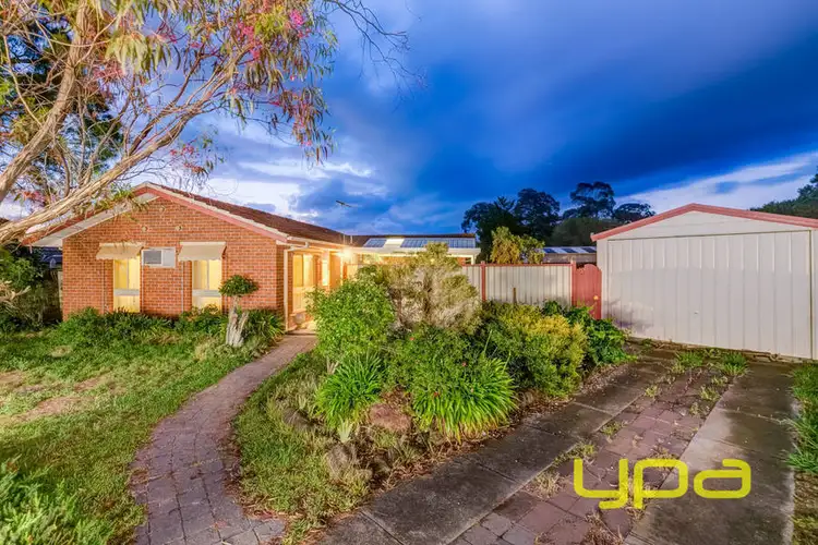 2 Banksia Place, Melton West VIC 3337