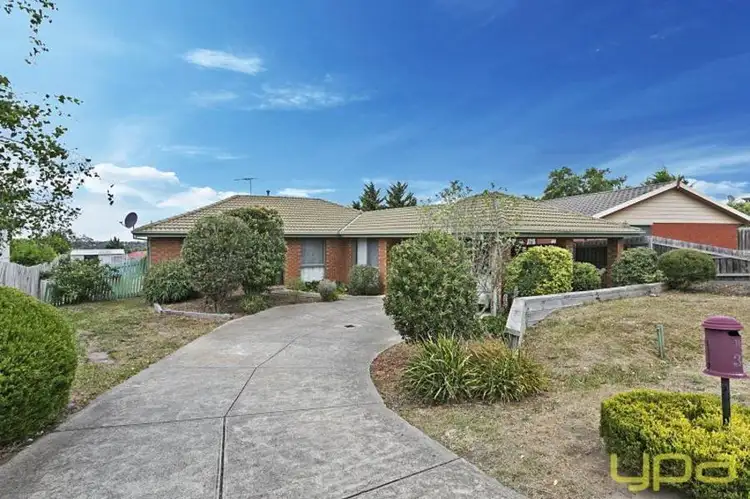 35 Lawrence Avenue, Sunbury VIC 3429