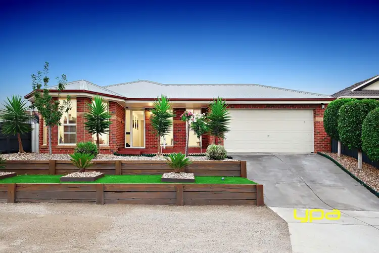 Main view of Homely house listing, 37 Kanmore Crescent, Hillside VIC 3037