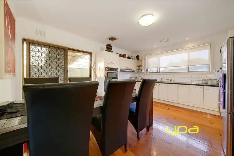 Fifth view of Homely house listing, 8 Brigette Court, Lalor VIC 3075
