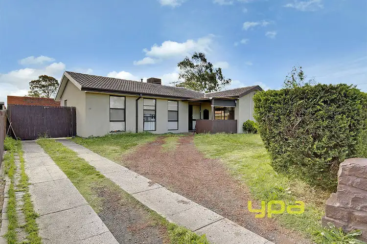 39 Malmsbury Drive, Meadow Heights VIC 3048