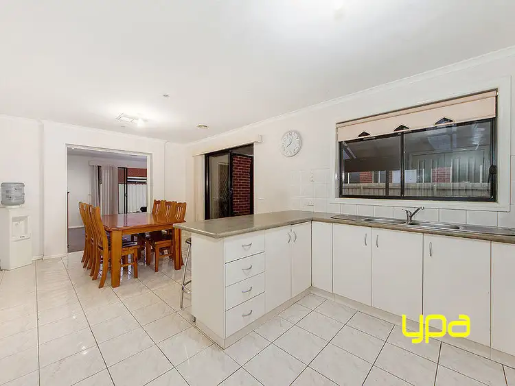 Fifth view of Homely house listing, 3 Gumleaf Court, Cairnlea VIC 3023