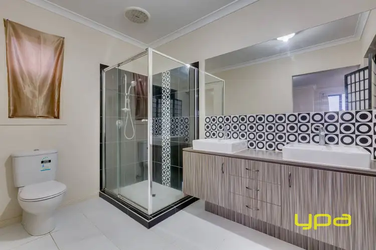 Seventh view of Homely house listing, 6 Higgins Way, Truganina VIC 3029