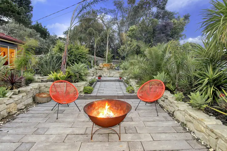 56 Cootamundra Avenue, Rosebud West VIC 3940