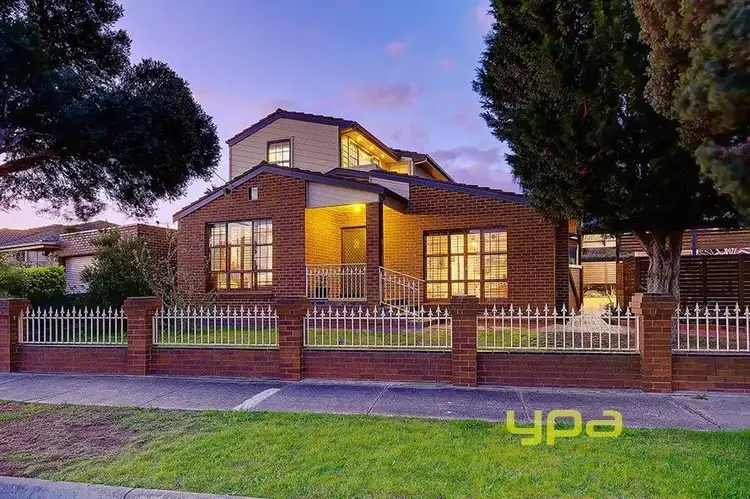 Second view of Homely house listing, 2 Gainford Court, Greenvale VIC 3059