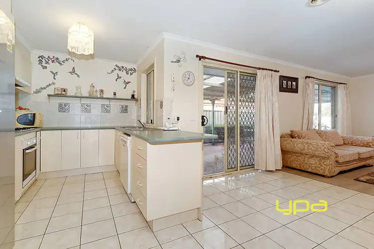 Third view of Homely house listing, 27 Woodlea Crescent, Craigieburn VIC 3064