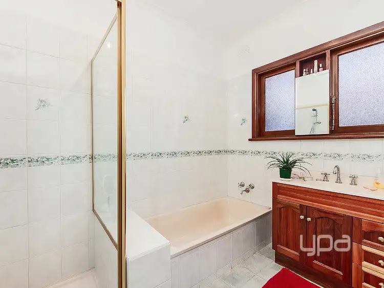Sixth view of Homely house listing, 5 Lynn Street, St Albans VIC 3021