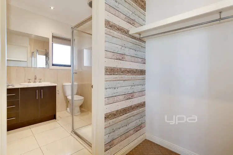 Seventh view of Homely house listing, 1 Holbeck Place, Craigieburn VIC 3064