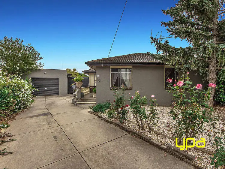 15 Mapledene Court