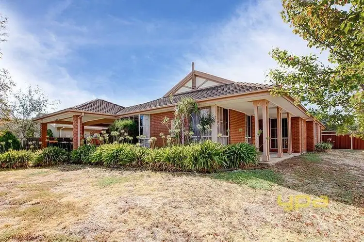8 Rockwall Close, Sydenham VIC 3037